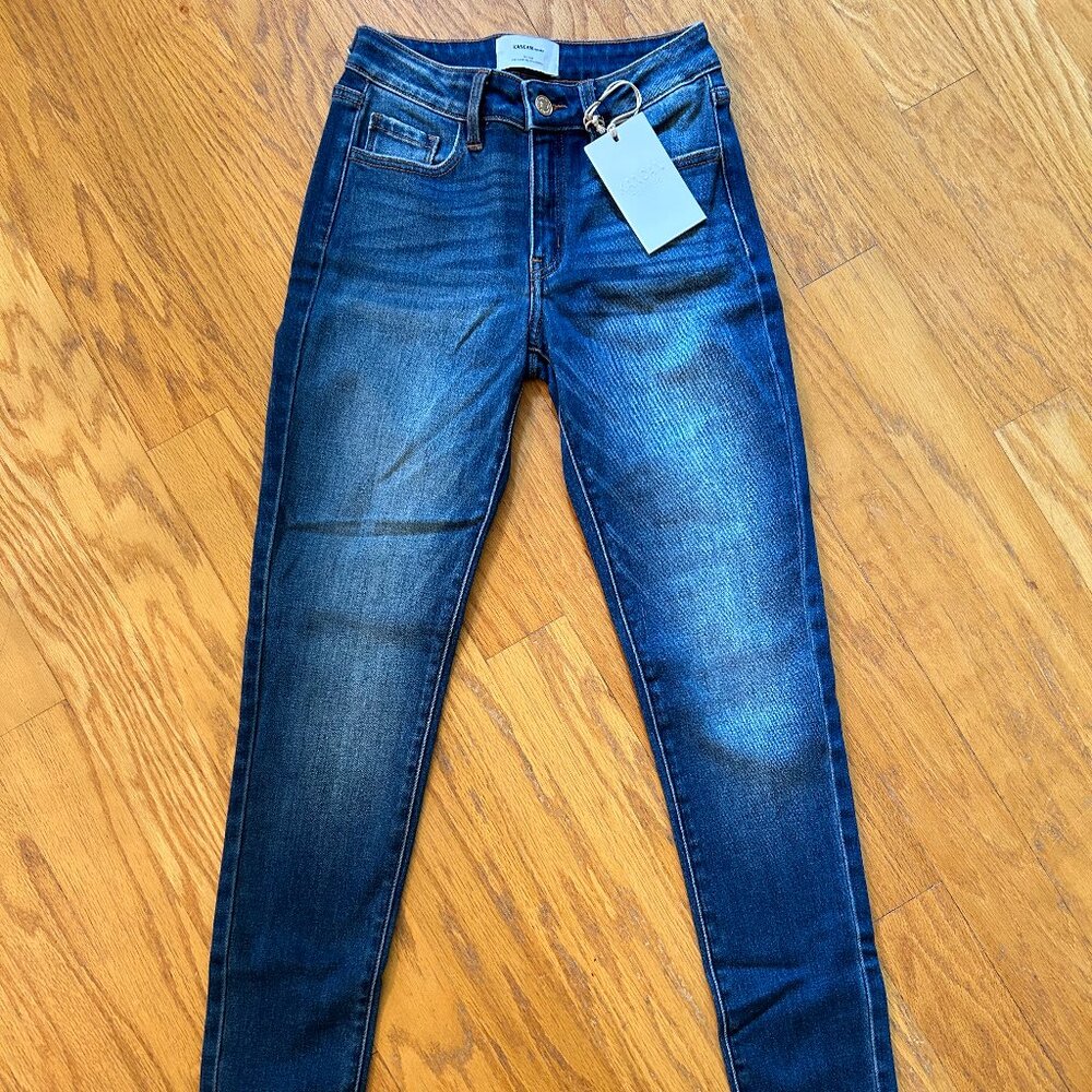 KanCan: Premier Mid Rise Super Skinny Jeans